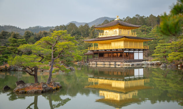 Kinkaku-ji, o famoso Templo de Ouro de Quioto